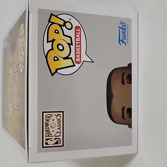 NIB Magic Johnson Funko Pop - Picture 6 of 7